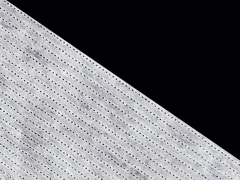 Lochartiger, hydrophiler Heißluftdurchlass für das obere Blatt der Windel oder Servietten